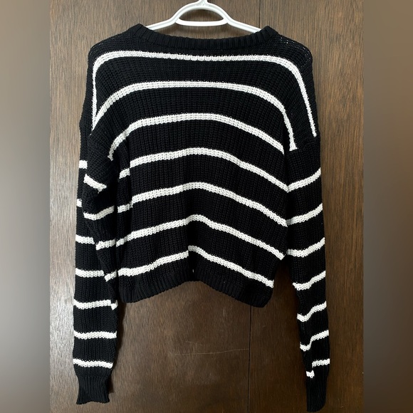 Revamped black & white striped knit sweater (M) - Picture 1 of 8